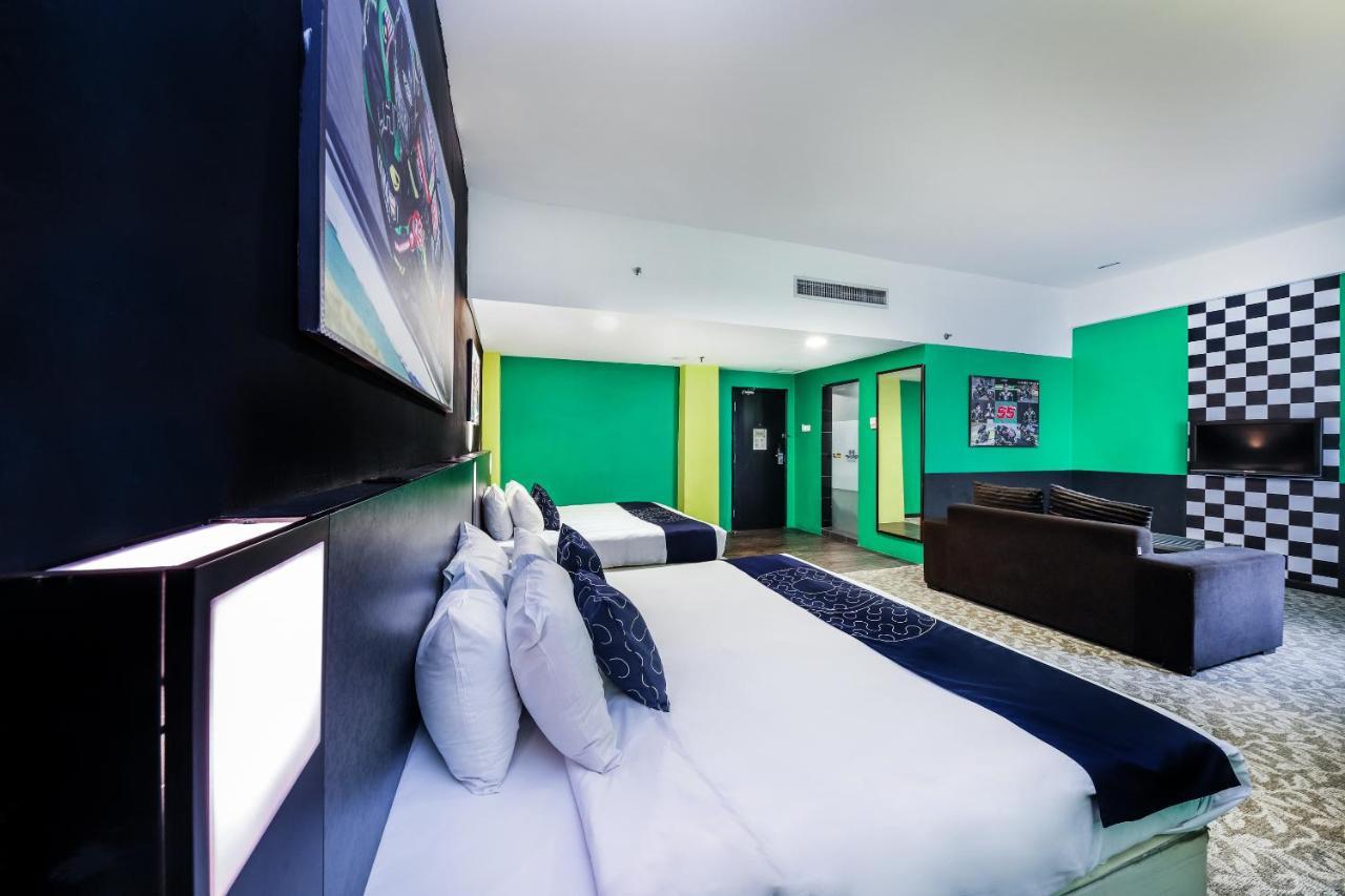 Oyo Capital O 89357 Unicorn Hotel Seri Kembangan Eksteriør billede