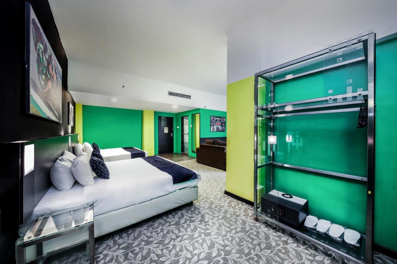 Oyo Capital O 89357 Unicorn Hotel Seri Kembangan Eksteriør billede