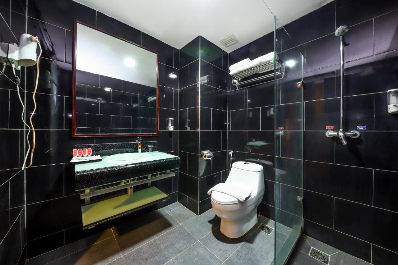 Oyo Capital O 89357 Unicorn Hotel Seri Kembangan Eksteriør billede