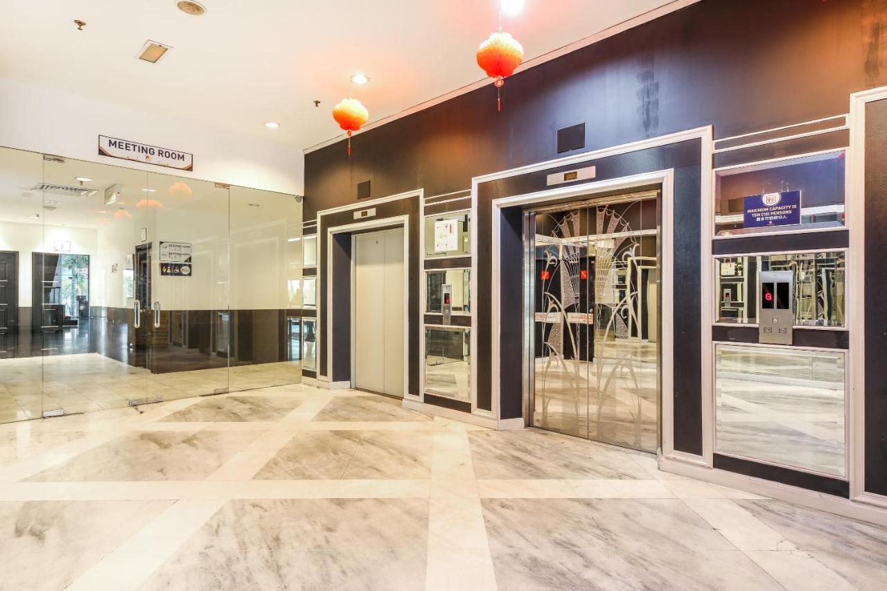 Oyo Capital O 89357 Unicorn Hotel Seri Kembangan Eksteriør billede