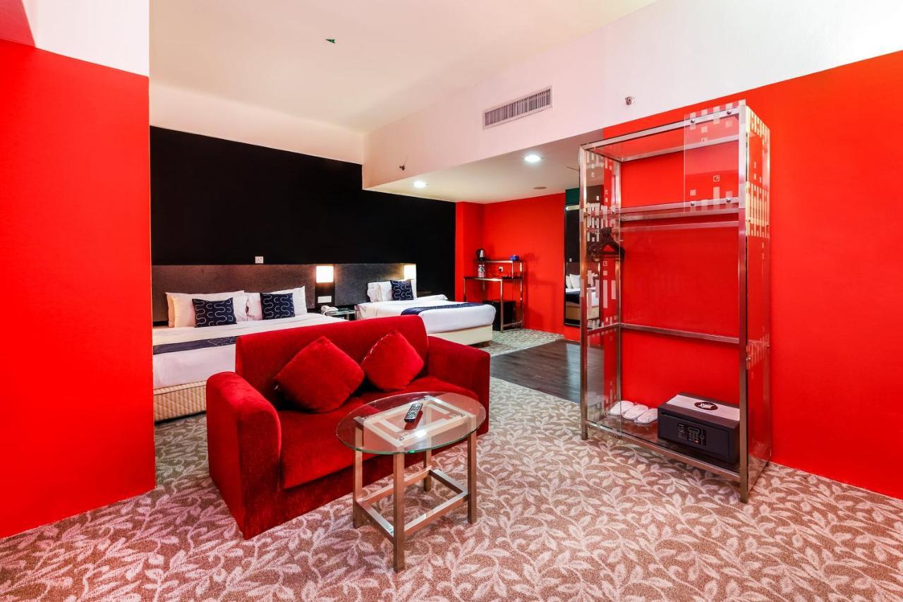 Oyo Capital O 89357 Unicorn Hotel Seri Kembangan Eksteriør billede