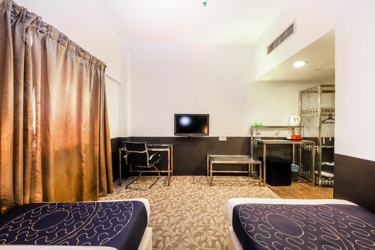 Oyo Capital O 89357 Unicorn Hotel Seri Kembangan Eksteriør billede
