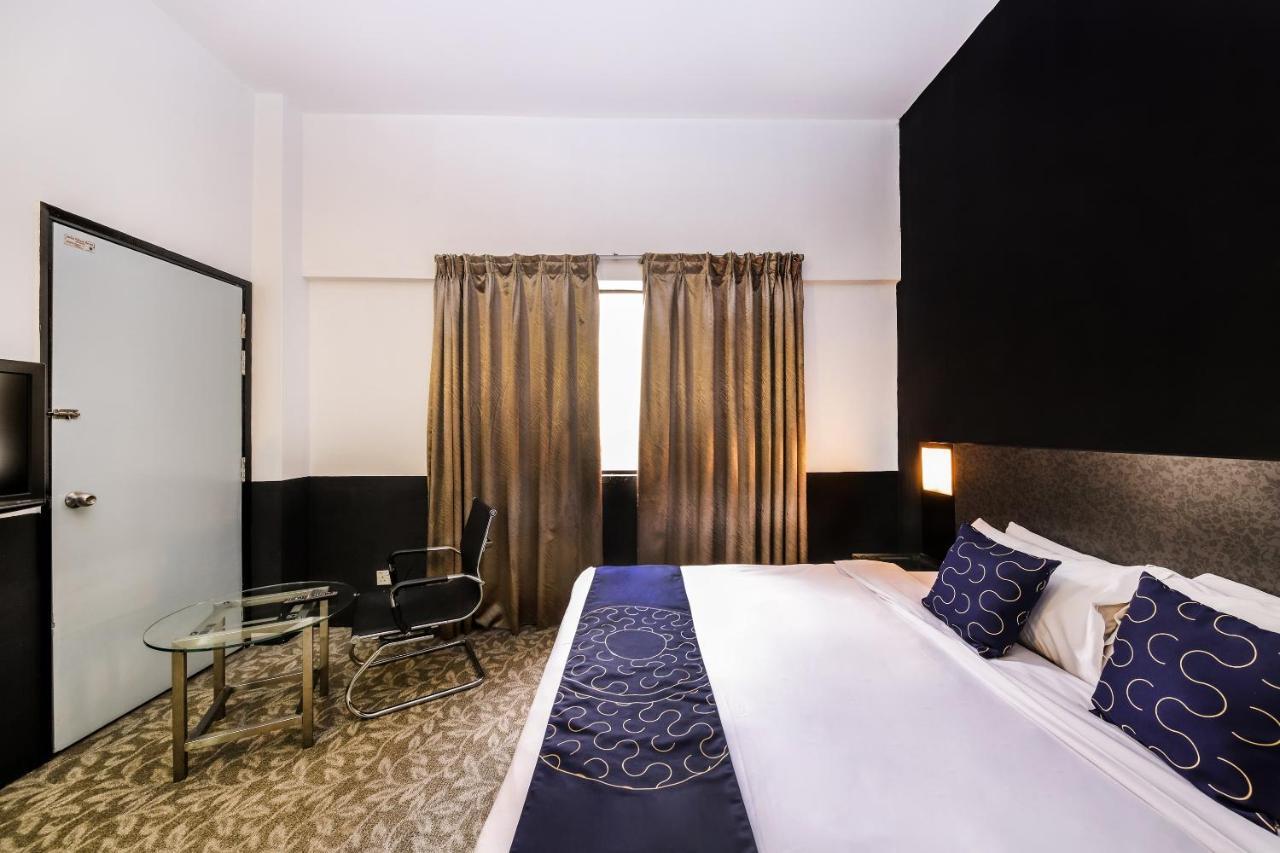 Oyo Capital O 89357 Unicorn Hotel Seri Kembangan Eksteriør billede