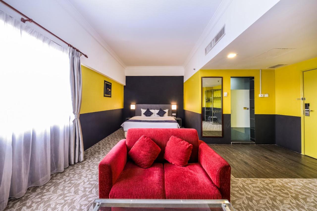 Oyo Capital O 89357 Unicorn Hotel Seri Kembangan Eksteriør billede