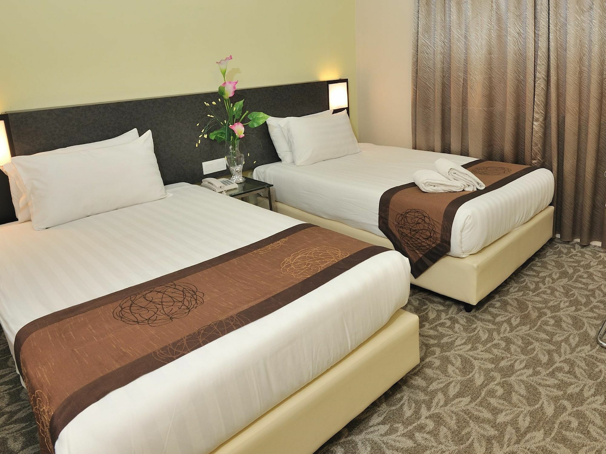 Oyo Capital O 89357 Unicorn Hotel Seri Kembangan Eksteriør billede